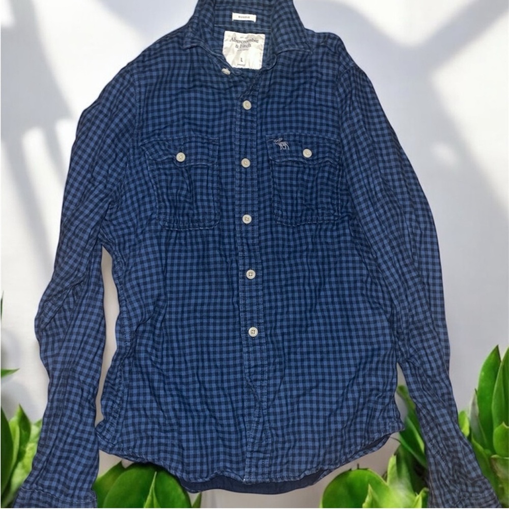 Abercrombie & Fitch Navy Checkered Button Down Shirt muscle fit